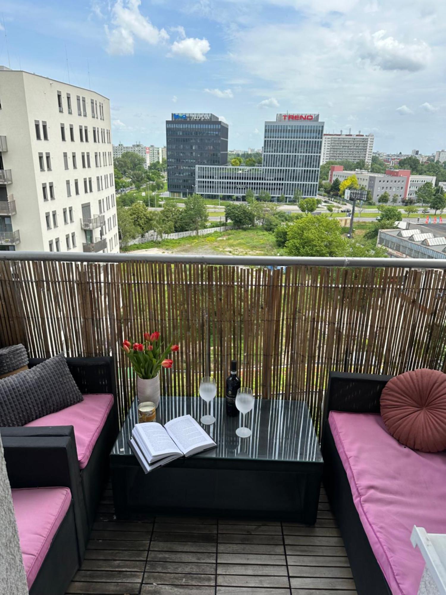 Cozy Apartment With Nice Balcony Seating, 9Th Floor, Parking Братислава Екстериор снимка