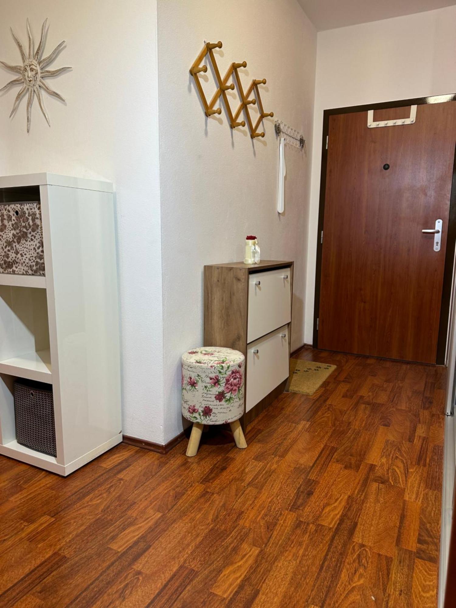 Cozy Apartment With Nice Balcony Seating, 9Th Floor, Parking Братислава Екстериор снимка